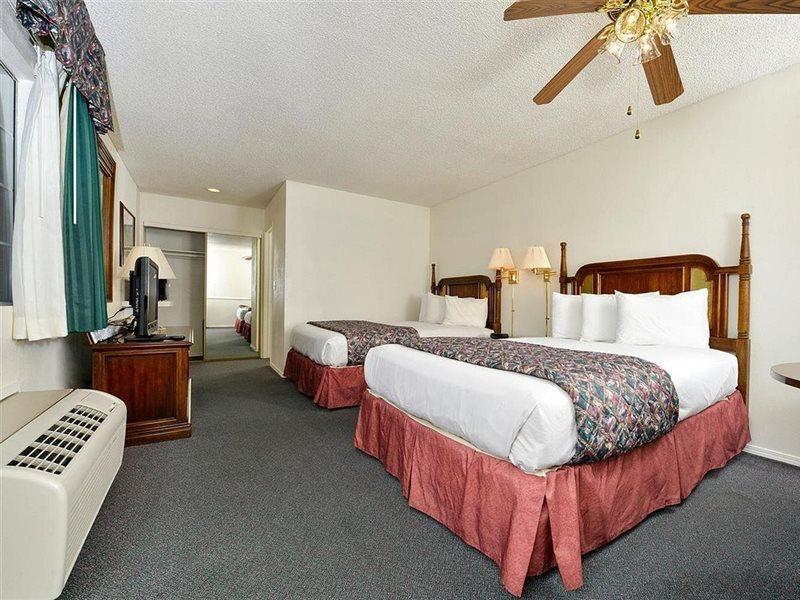 Americas Best Value Inn & Suites - Lancaster Exterior photo